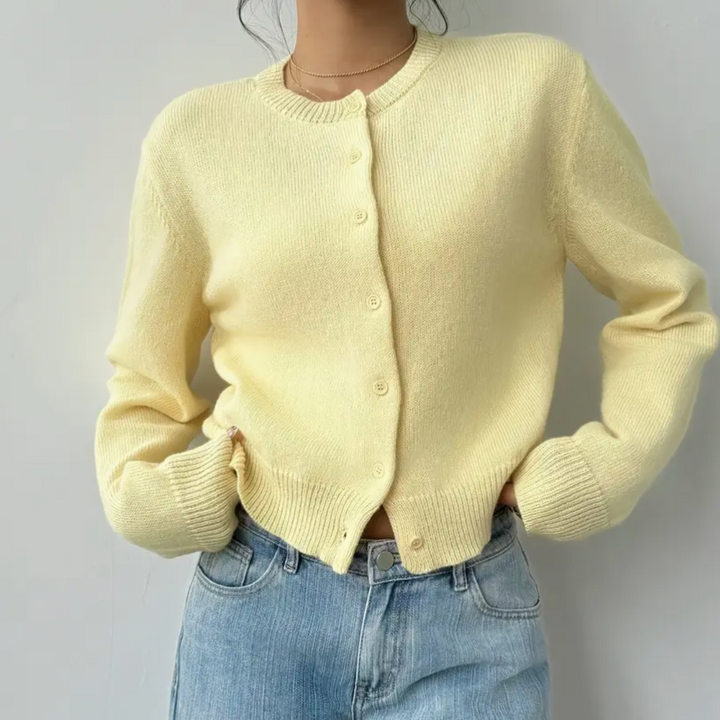 Rosie | Chic Cropped Button Cardigan – Cozy Knit for Everyday Style